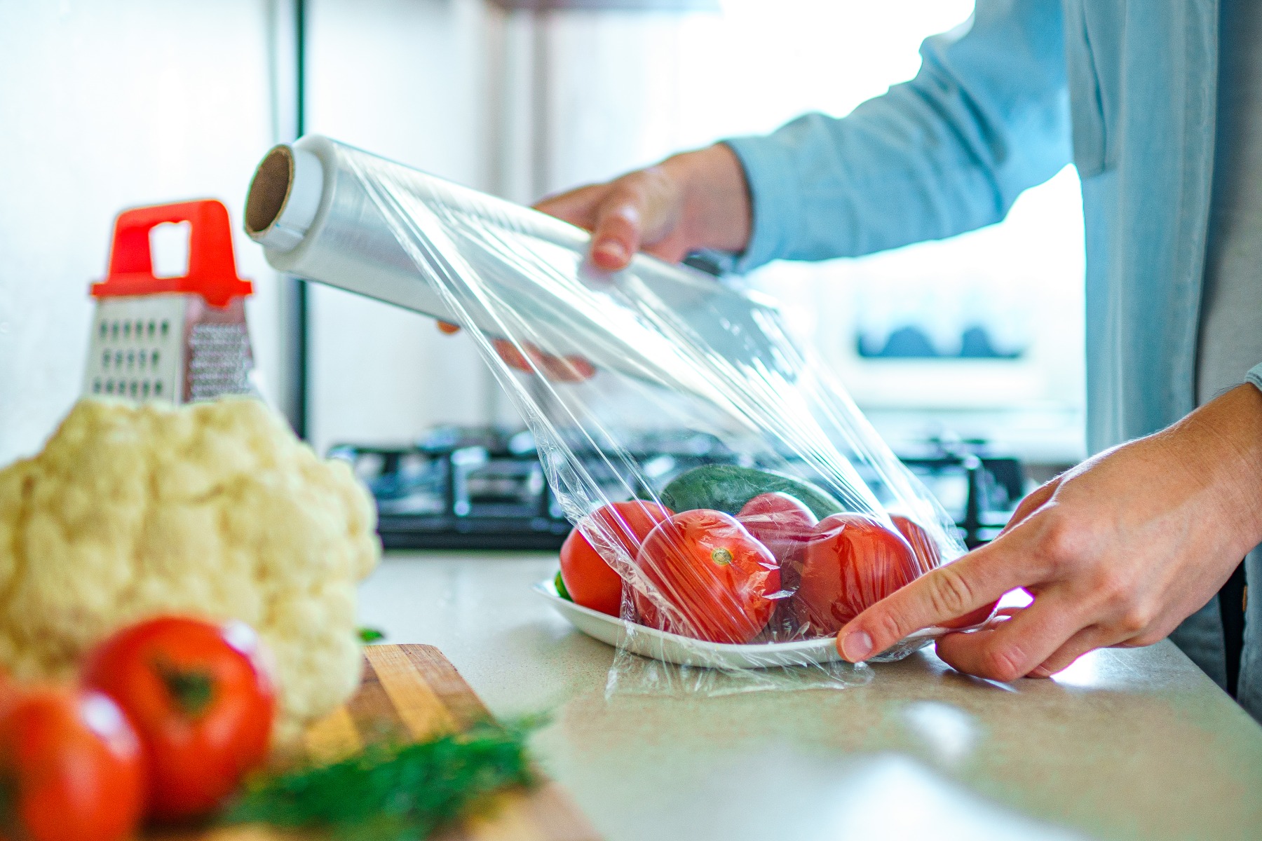 plastic_wrap_on_tomatoes